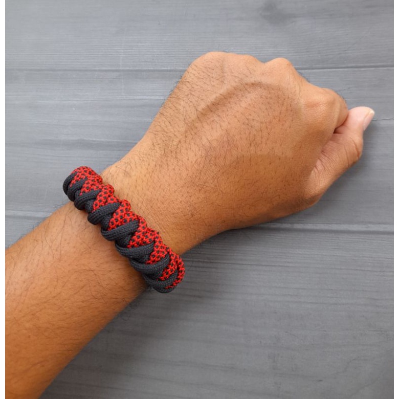 Gelang Paracord Cyclone Wrap Mad Max Style