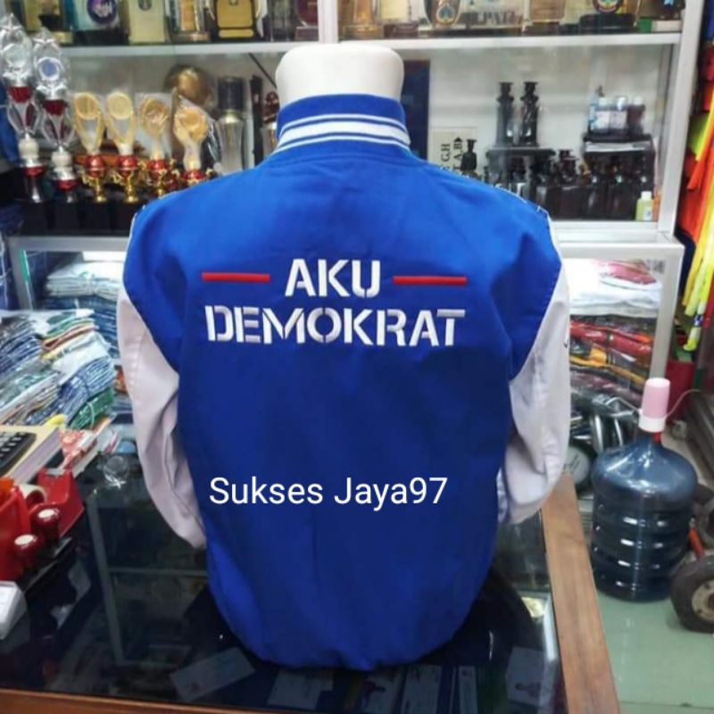 jaket partai Demokrat
