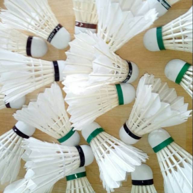 Kok bekas Badminton Shuttlecock seken