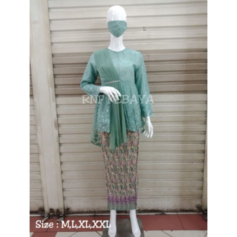 KEBAYA / KEBAYA TULE / KEBAYA TILLE / KEBAYA TULLE / KEBAYA TILE / KEBAYA MODERN / BAJU KEBAYA-7
