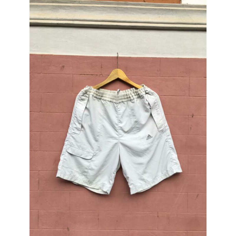 celana pendek Shorpant adidas secon bekas ori preloved lari running