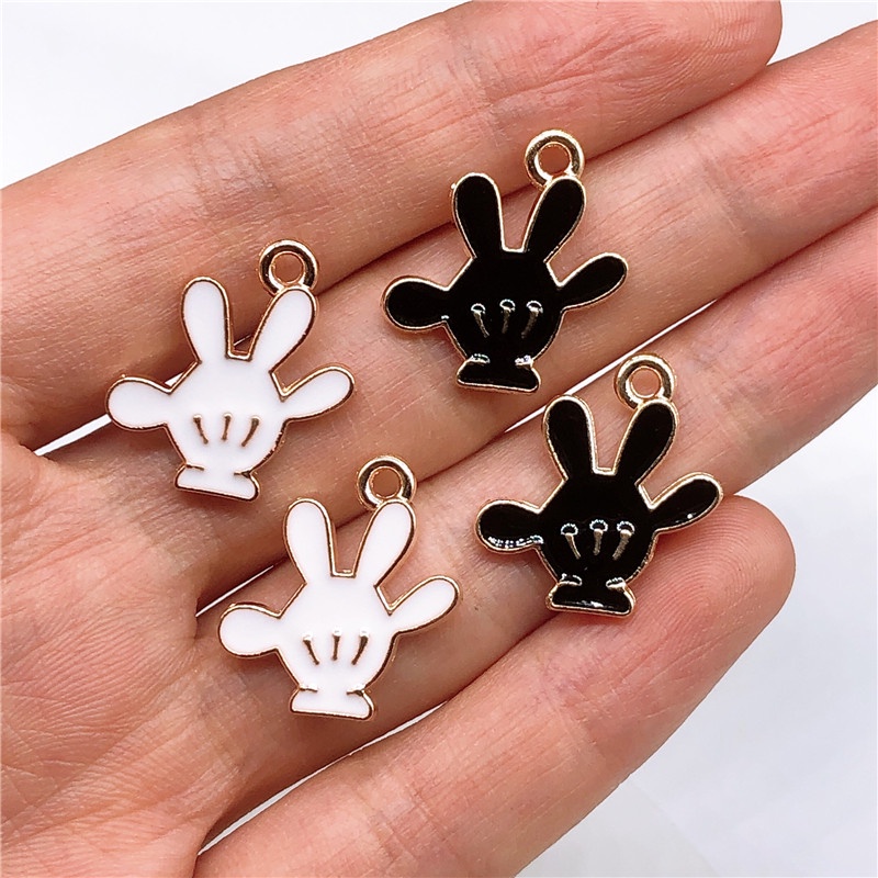 4pcs Liontin Bentuk Telapak Tangan Kartun Bahan Alloy Untuk Membuat Perhiasan Charms