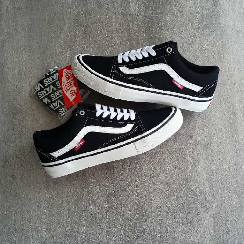 VANS OLDSKOOL PRO BLACK WHITE