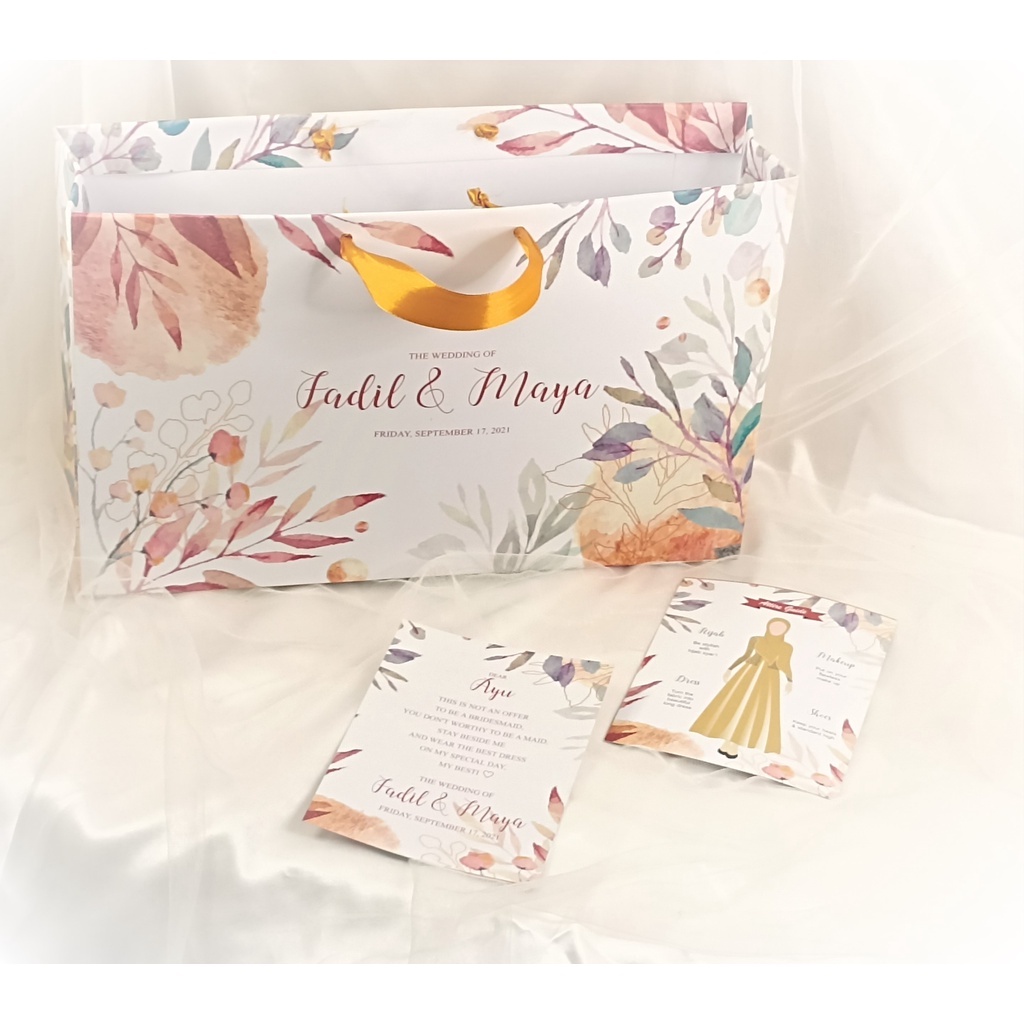 

PAPER BAG MEDIUM + CARD 2 SISI