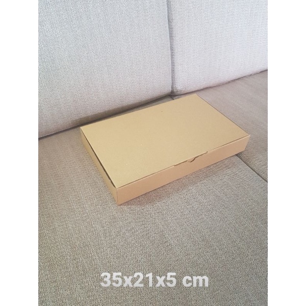 

Kardus Box uk. 35x21x5 cm Kotak Karton Die Cut