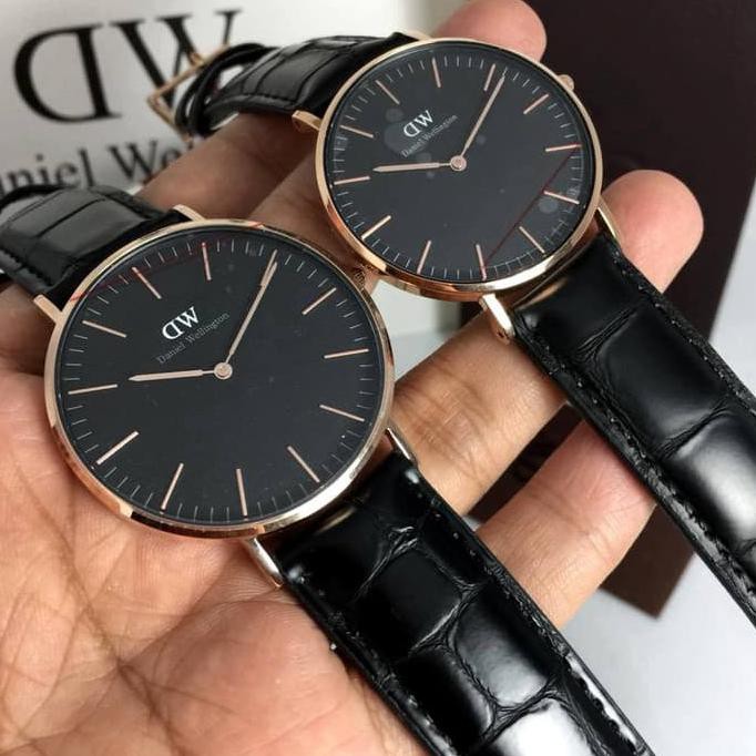 Daniel Wellington Classic Reading Jam Tangan Pria Analog 40mm Rose Gold