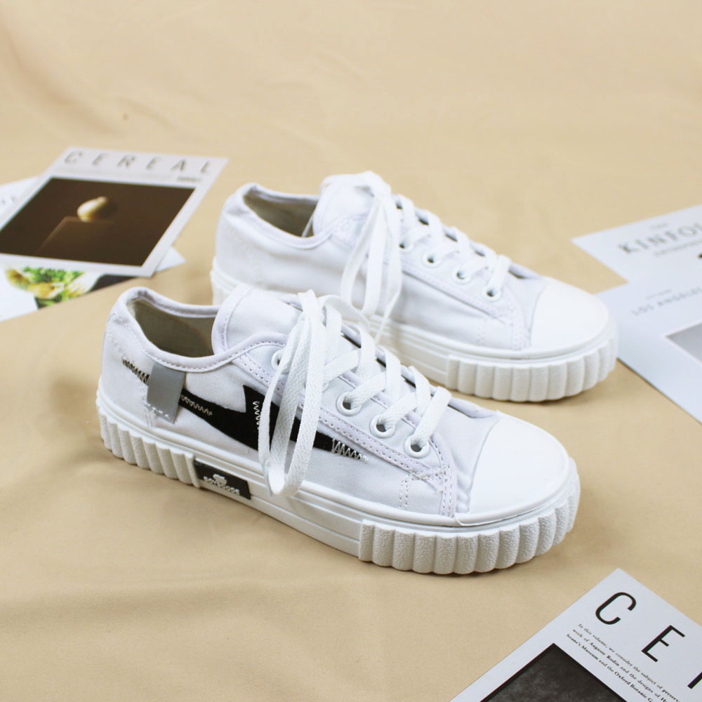 Sepatu Sneakers Korean Style Boyscode Motif Thunder Pendek Putih / Sepatu Canvas Korea Terbaru Full White