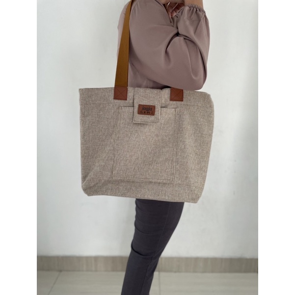 ToteBag Kuliah/TOTEBAG WANITA/TOTEBAG RESLETING/TAS KULIAH/WANITA