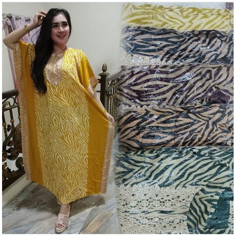 kaftan renda motif leopard / macan