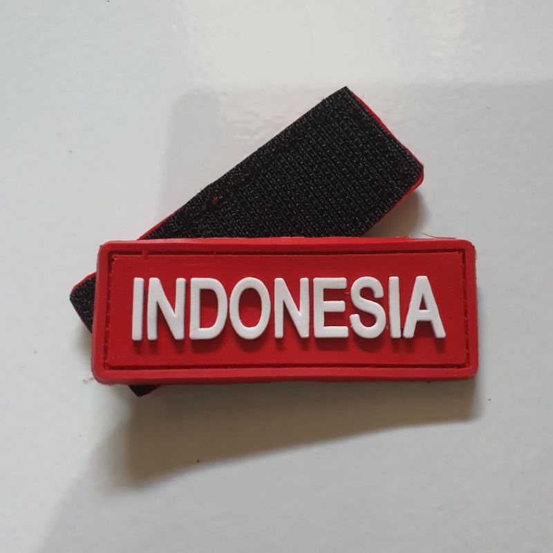 patch rubber logo tulisan indonesia dasar merah kecil / tempelan emblem karet velcro 3D