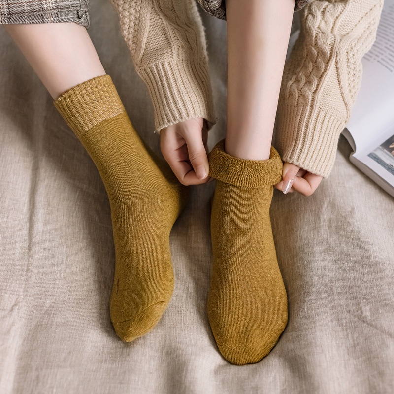 Kaos Kaki Winter Wanita Tebal Hangat Winter Socks Musim Dingin POLOS