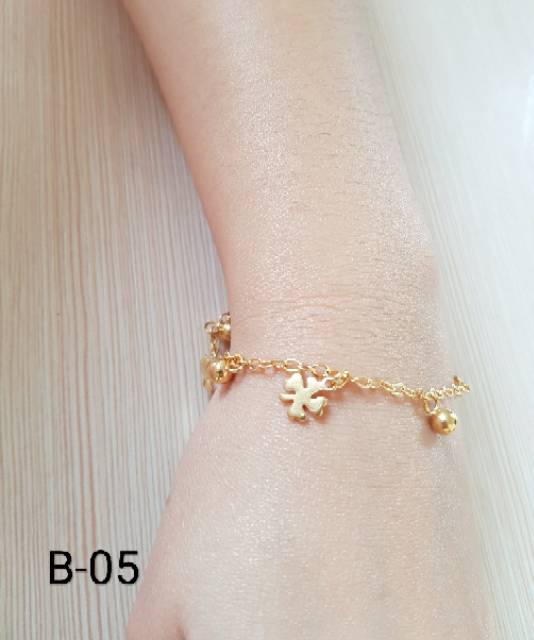 SET Gelang Tangan &amp; Kaki Titanium Gold Motif bunga