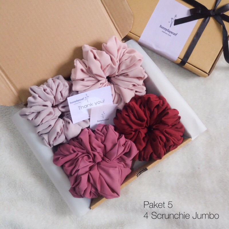 

Scrunchies Box (Gift Box Paket 5)