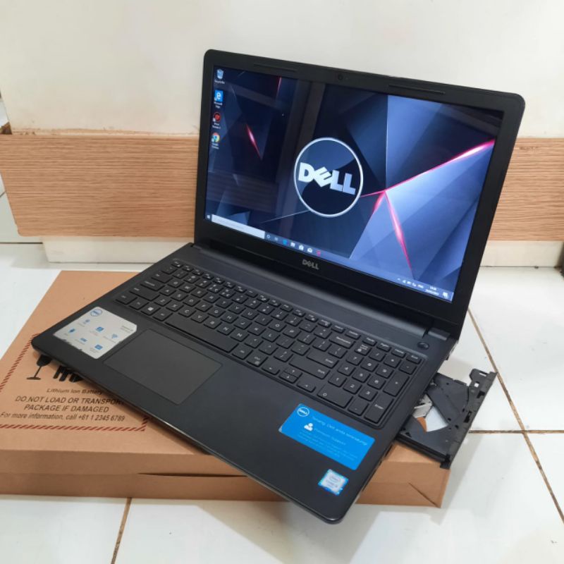 Laptop Dell inspiron 15-3567 Cor i3-6006U Ram 4GB HDD 1TB  Layar 15 inch Windows 10 Full aplikasi siap pakai