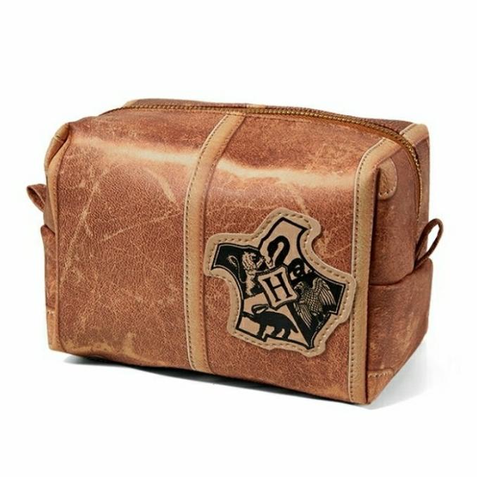 Harry Potter : Paladone Hogwarts Toiletry Travel Bag