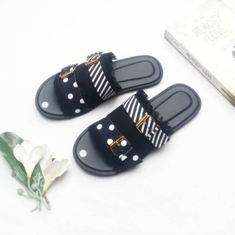 SB~ Sandal Flat Wanita kokop polka salur
