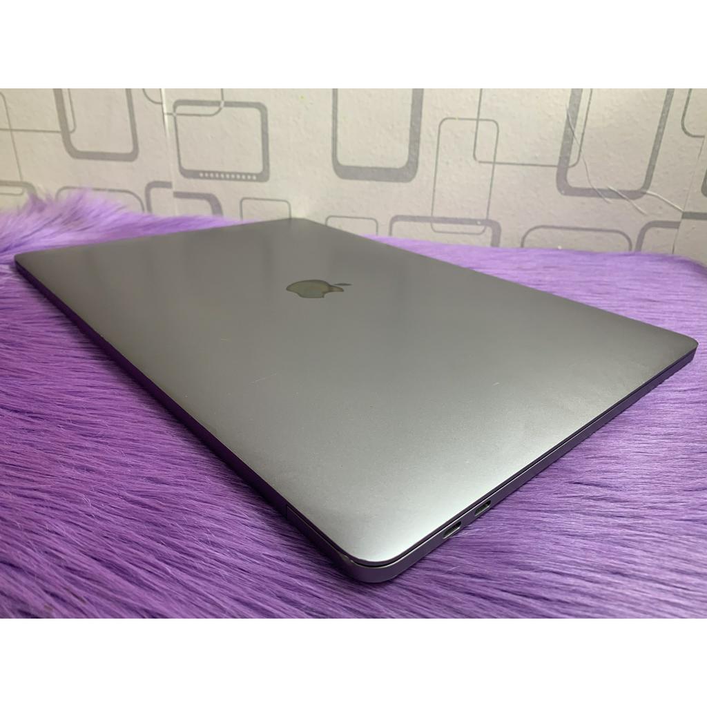 MacBook Pro Retina 2016 i7 15in 16GB 256GB Dual VGA Touchbar