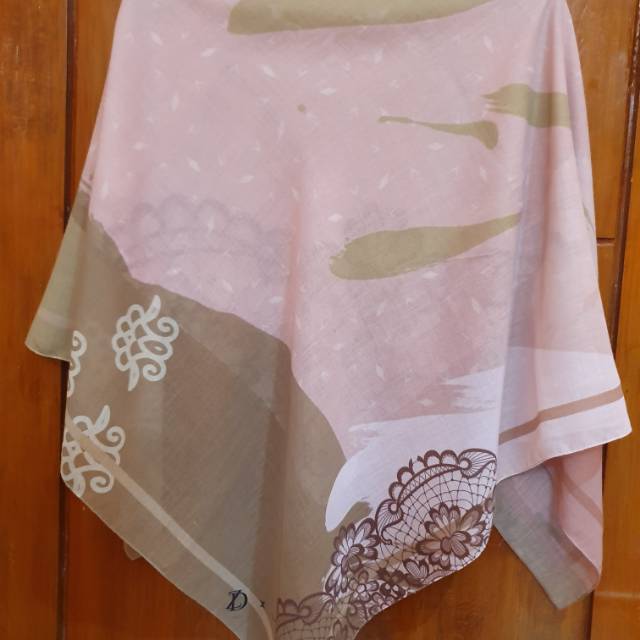 Preloved Zyta Delia Hijab