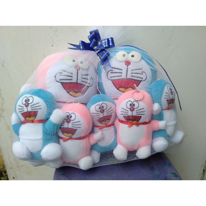 boneka hadiah ulang tahun parcel Doraemon Beranak isi 7 (2besar 5 kecil)