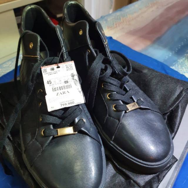 Sepatu Pria Black Sneakers Zara Man NEW