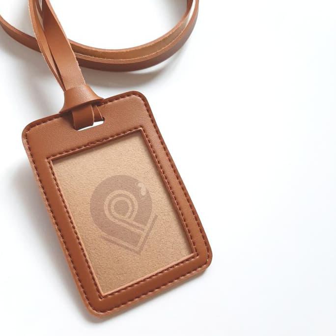 

ITERBATASl ID Card Holder / Name tag - Synthetic Leather / Kulit ICIQl