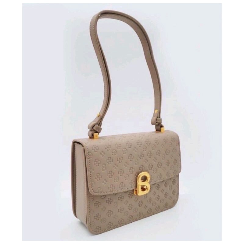 Preloved tas buttonscarves audrey monogram Medium VVGC #prelovedbuttonscarves #plbuttonscarves