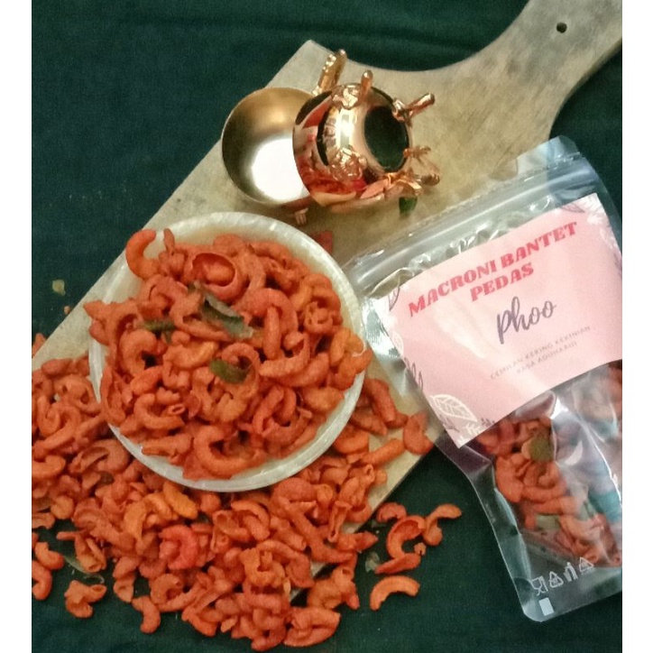 

macroni / makroni / makaroni pipa bantet pedas 100gr