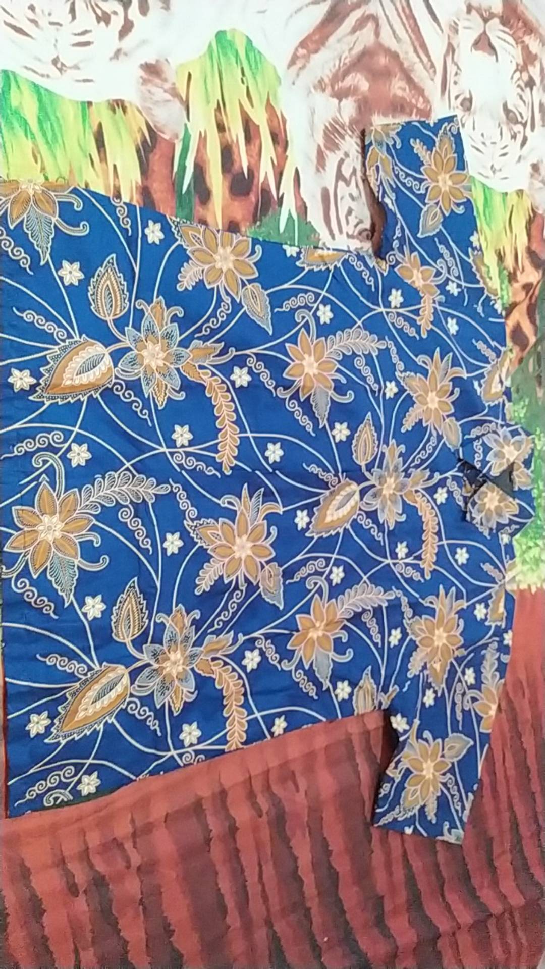 Batik Solo Kembang Biru Pendek Kemeja Pria Katun Halus Sragenan Full Furing