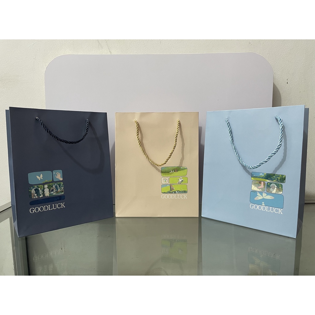

Paper Bag Tas Bungkus Tempat Kado Hadiah Ulang Tahun Wisuda - GoodLuck