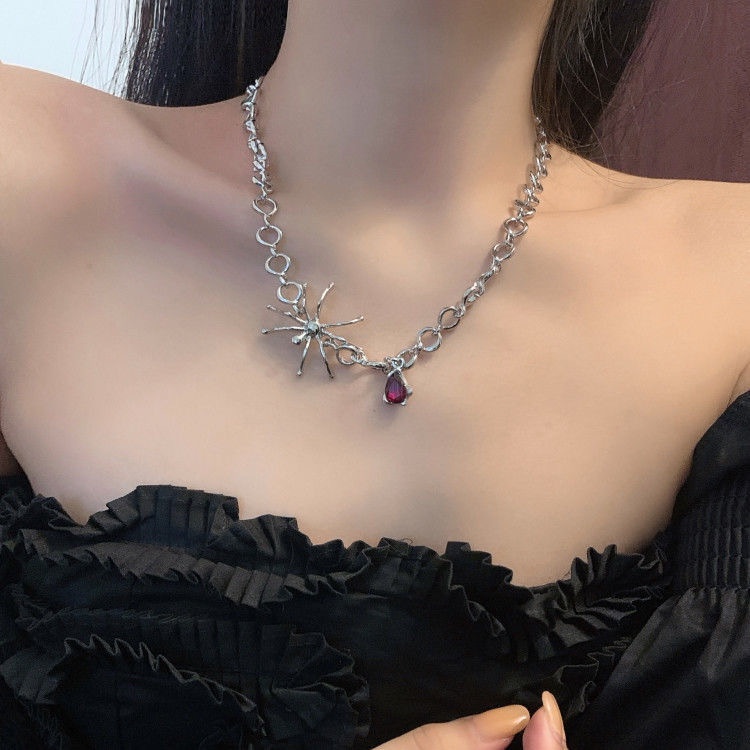 Kalung Desain Niche Eropa Dan Amerika Canggih ins KVK Gaya Jaringan Kepribadian Spider Ruby Perempuan Choker Fashion