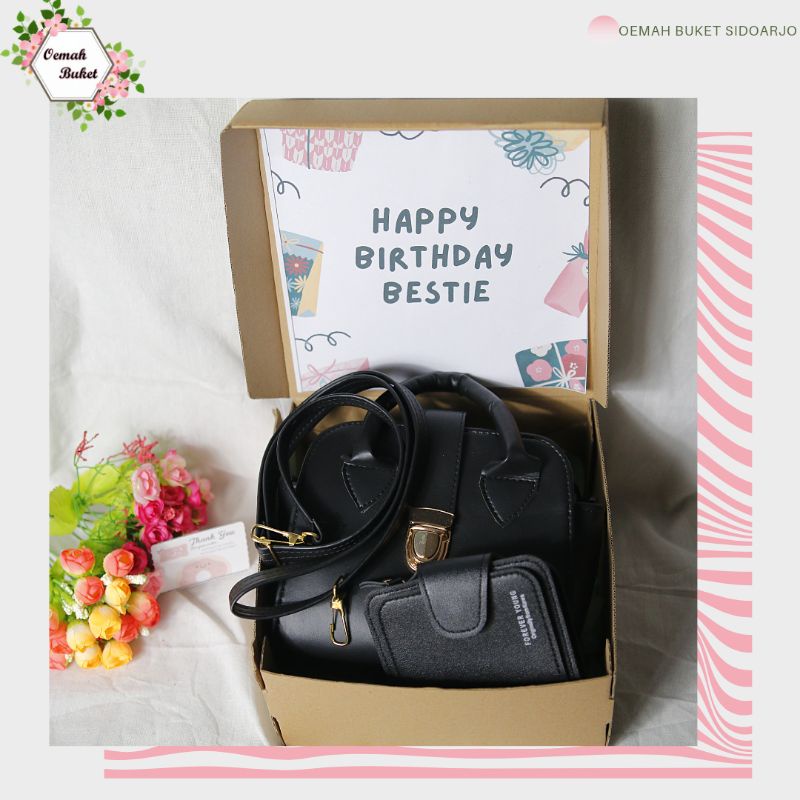 Hampers Wisuda | Hadiah Ulang Tahun | Kado Tas dan Dompet | Tas Wanita | Dompet Wanita | Hampers Ula