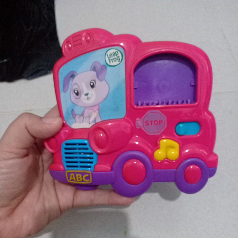 Preloved leap frog magnetic letter pink