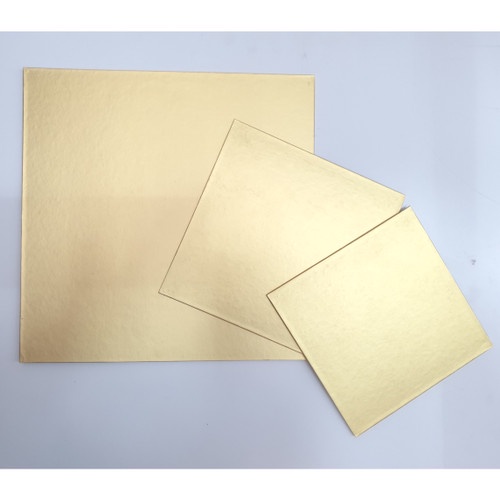 

Tatakan 20x20cm Gold