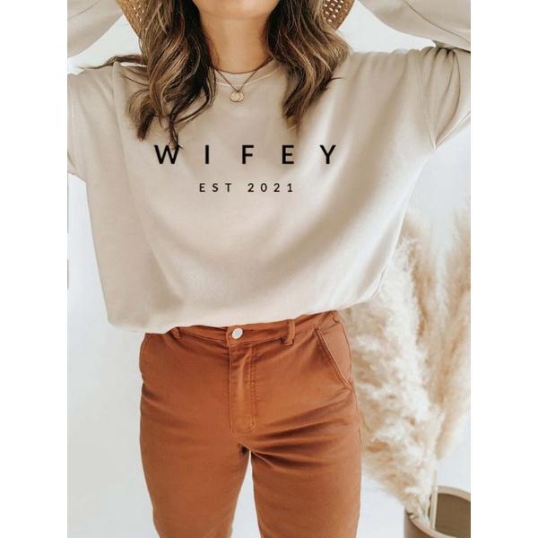 Sweater Crewneck WIFEY (S - 6XL) (CUSTOM TAHUN) Sweatshirt Wanita MoM Gift Fashion OVERSIZE Bride BIGSIZE Jumbo Street Style Mama Hoodie 5XL 4XL 3XL 2XL XL L M