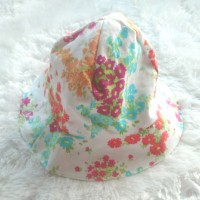 Topi anak bucket hat branded Janie&Jack white flowers 12-24 month