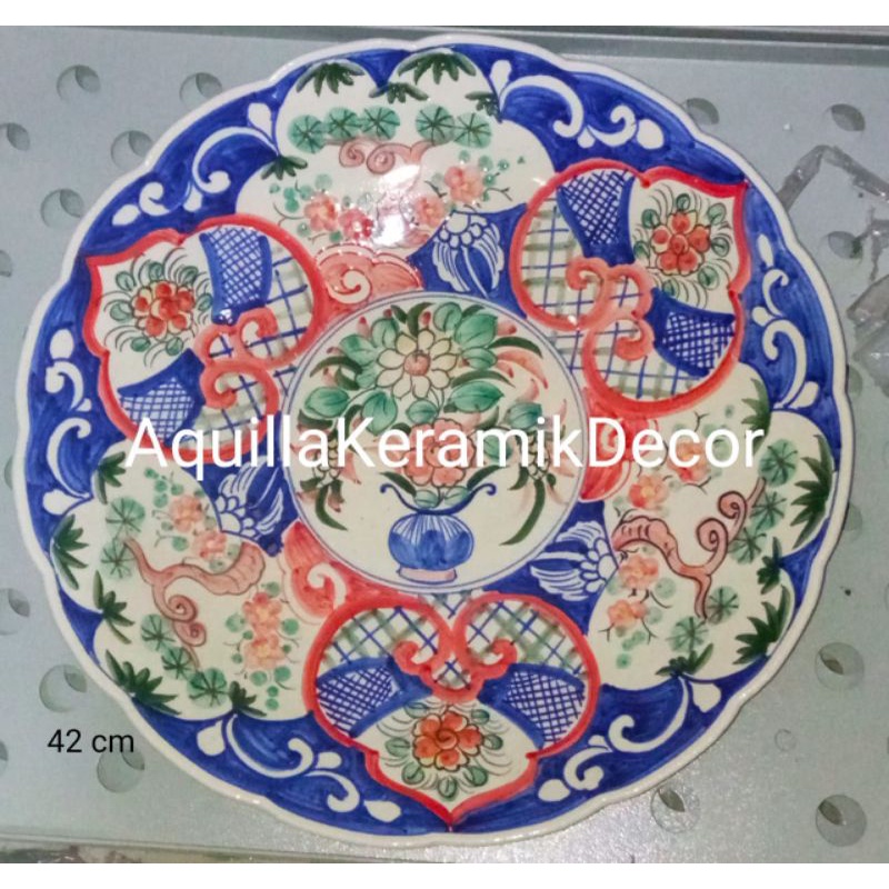 Piring hias gantung model Imari