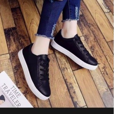 sepatu sneakers kets anak tali polos