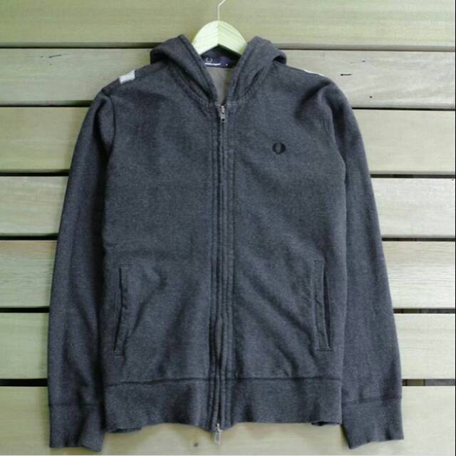 harga hoodie fred perry