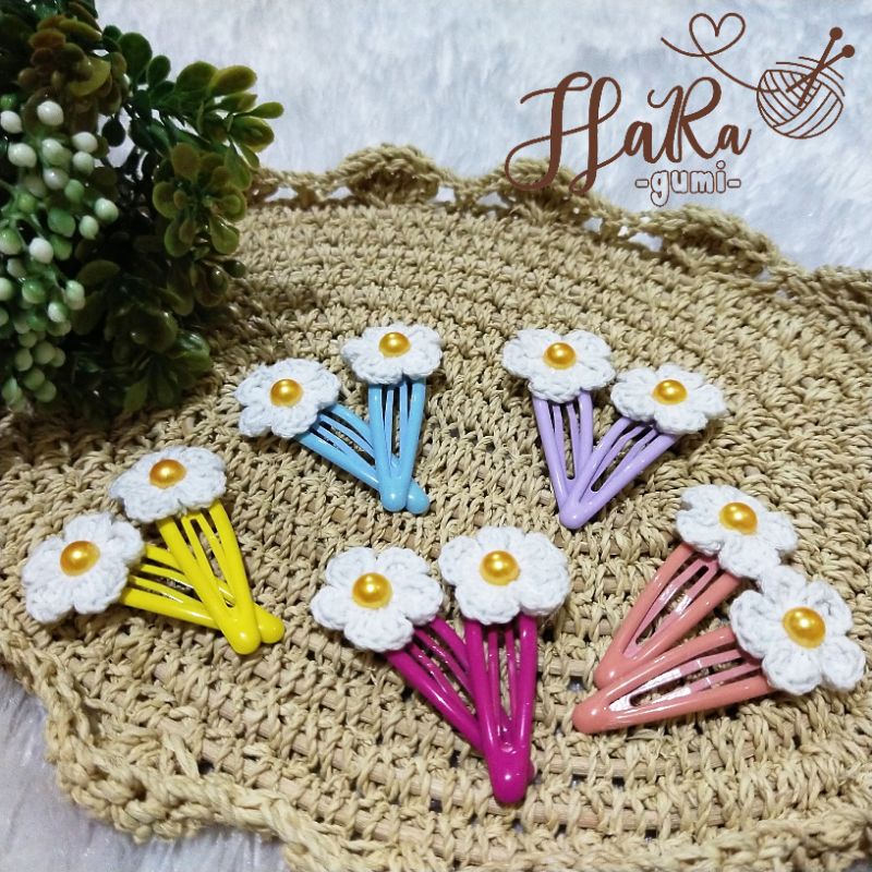 Jepit Rambut Rajut Daisy Flower HaRagumi