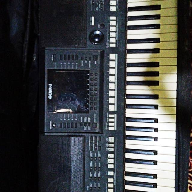 Keyboard orgen yamaha PSR A2000 second