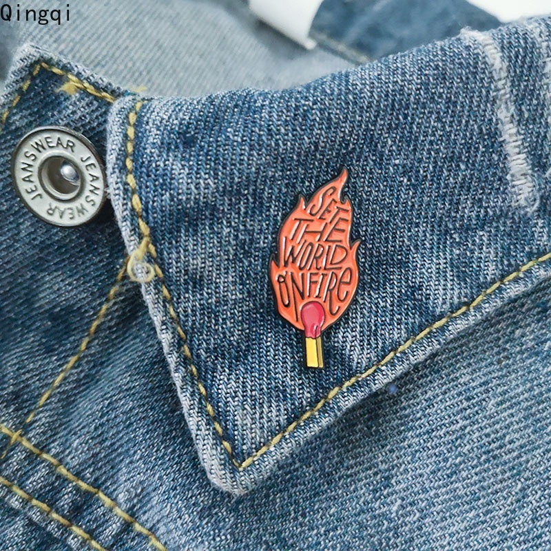 Set Bros Pin Enamel Desain Korek Api Dunia Gaya Rock Untuk Hadiah