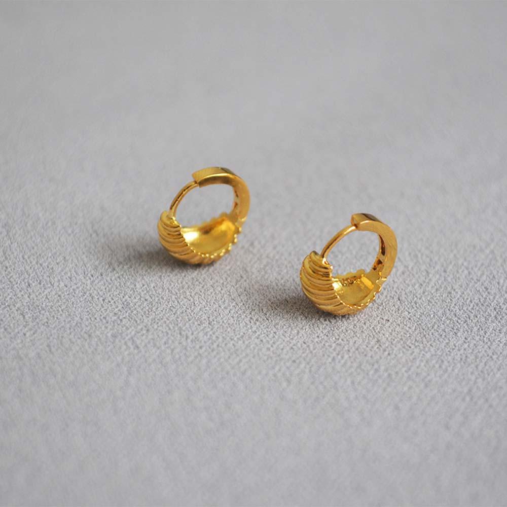 Agustinina Anting Hoop Kepribadian Sederhana Wanita Tanduk Hexagonal Gadis Stud Earrings