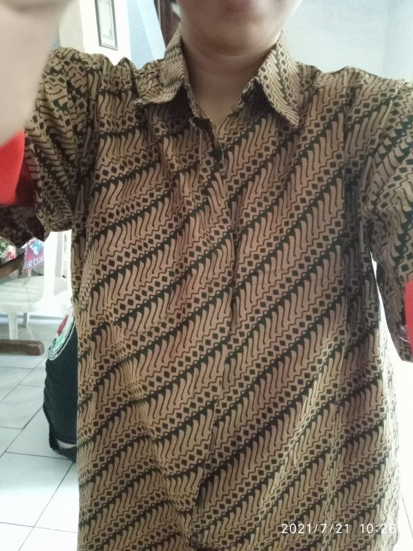 Hem Pendek Batik Sogan Elegan