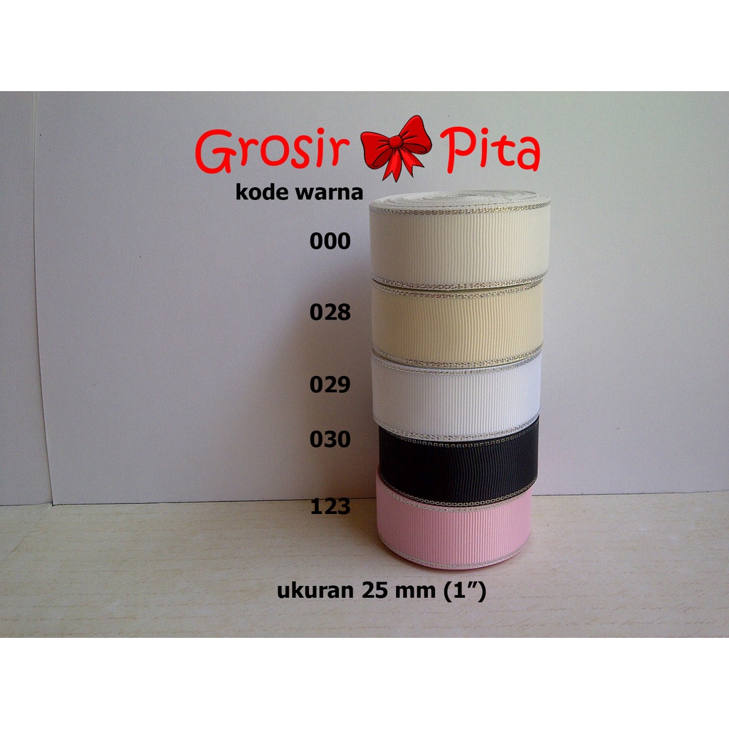 

(25 yard) Pita Grosgrain Glitter Silver ukuran 2,5 cm (1″) pg 1 | Pita Premium | Toko Bahan Craft | Grosir Pita