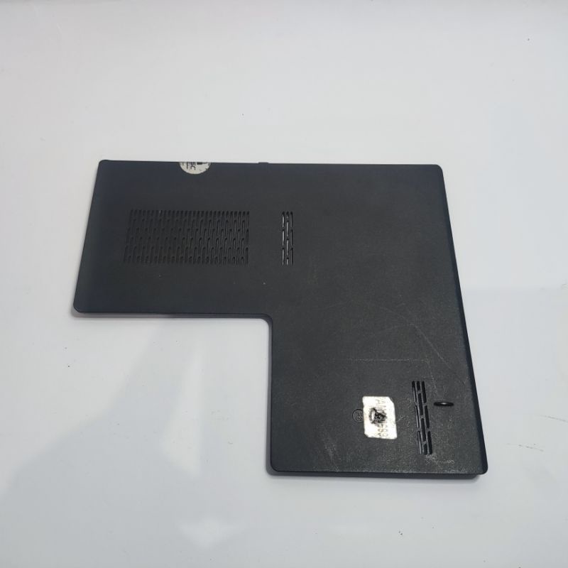 tutup ram dan hardisk laptop tosiba c640