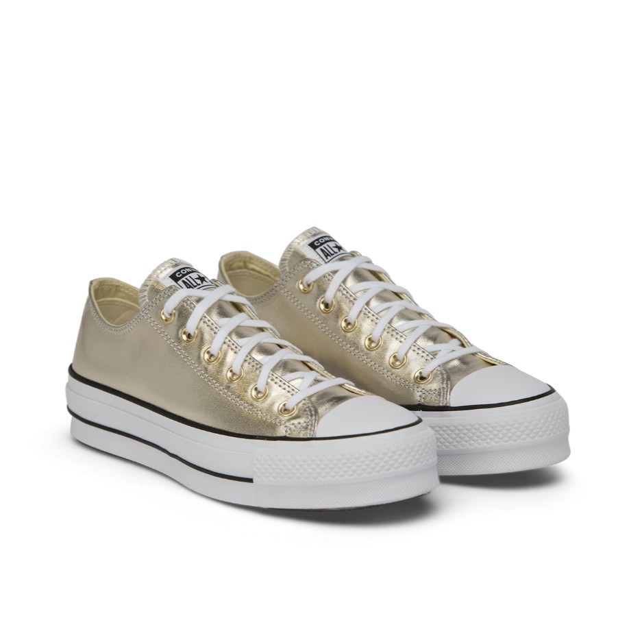 

Converse Metallic Canvas