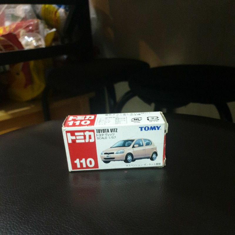 Tomica 110 Toyota Vitz