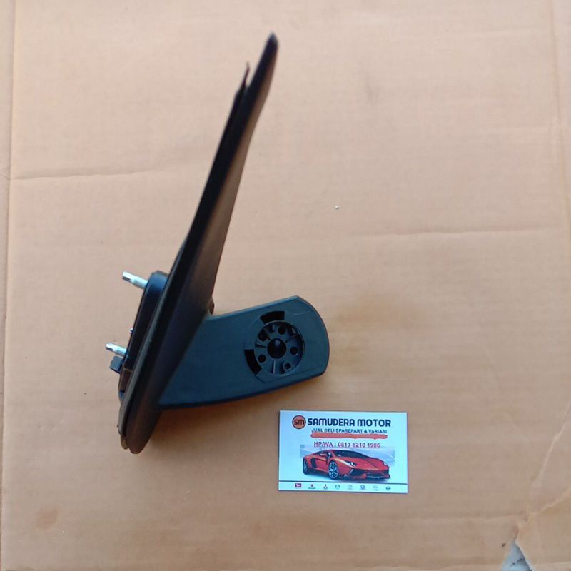 Kaki/kedudukan.Spion elektrik-Daihatsu.Luxio.Kiri