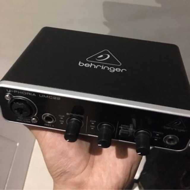 Behringer Umc22