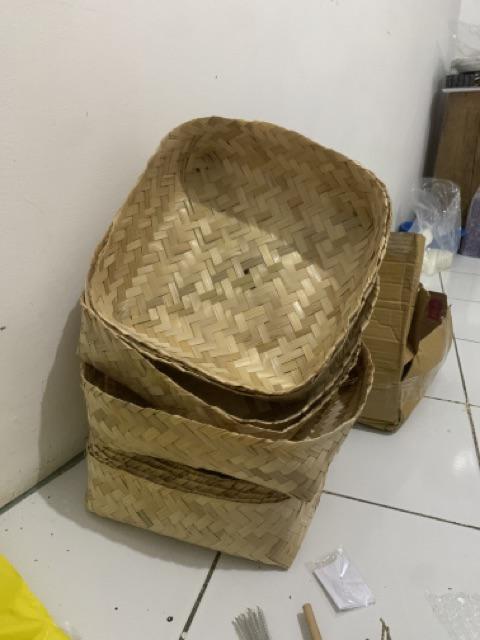 (b2501) Sepasang Besek Natural 25x25x8 Besek Anyaman Bambu Murah Besek Unik Besek Bambu Jumbo Besek